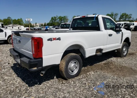 2023 Ford F250 Super Duty из США, поврежденный, VIN 1FTBF2BA0PED83301